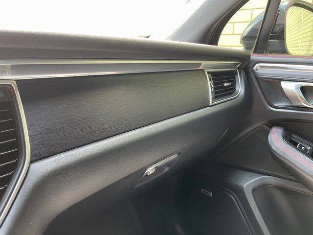 2017 Porsche Macan GTS