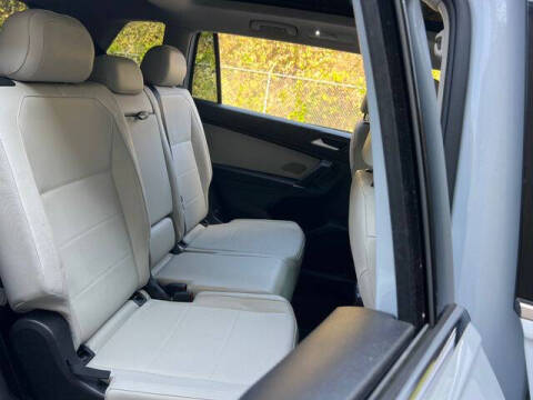 2018 Volkswagen Tiguan 2.0T SEL 4Motion