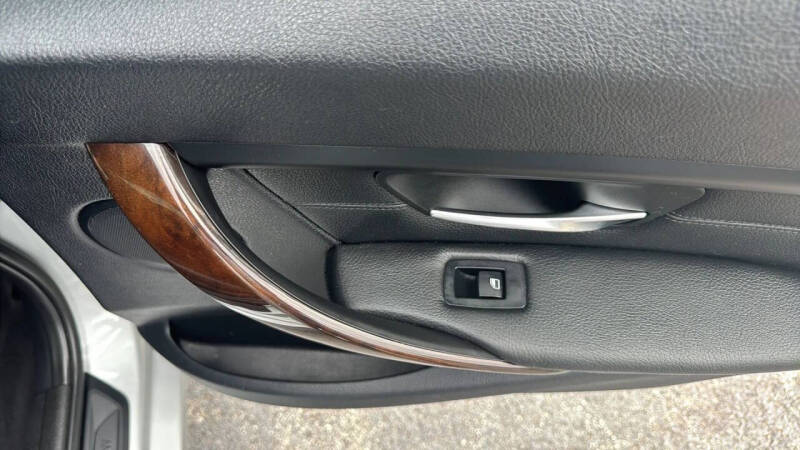 2015 BMW 3 Series 328i xDrive