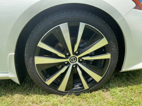 2020 Nissan Altima 2.5 SR