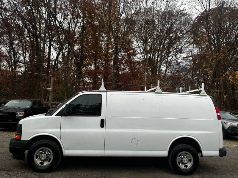 2017 Chevrolet Express 2500