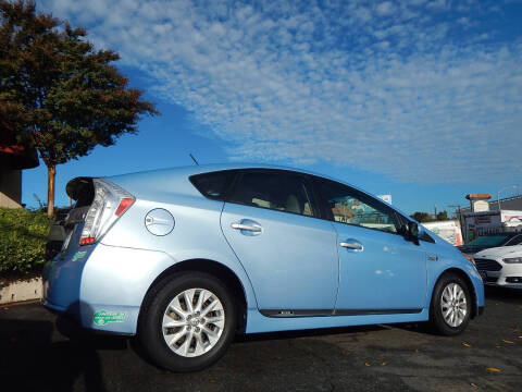 2013 Toyota Prius Plug-in Hybrid