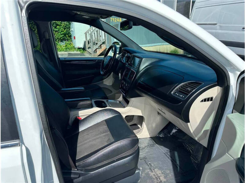 2020 Dodge Grand Caravan SXT