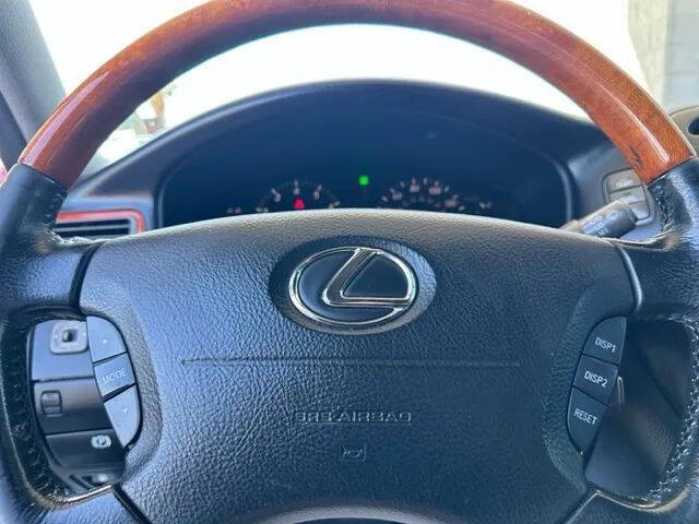 2004 Lexus LS 430