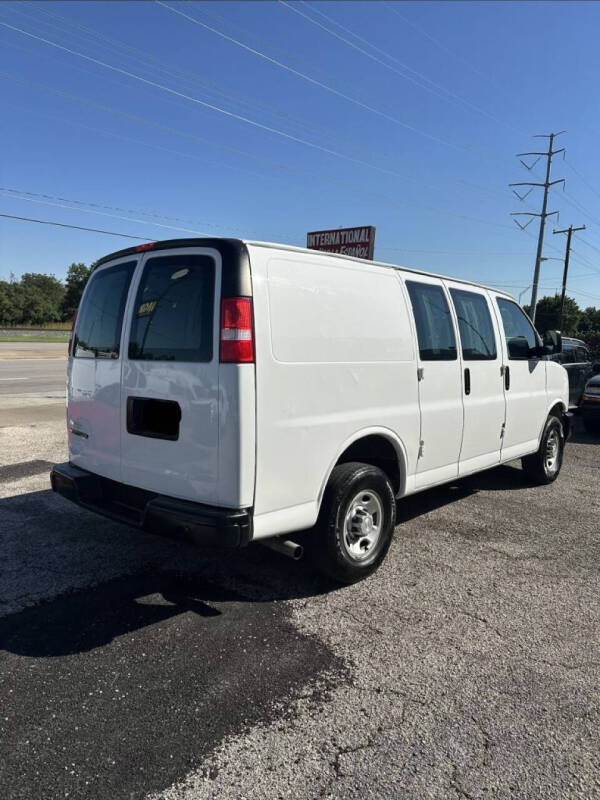 2021 Chevrolet Express 2500