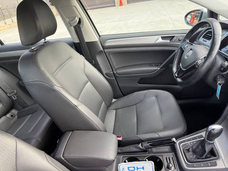 2015 Volkswagen Golf TSI S