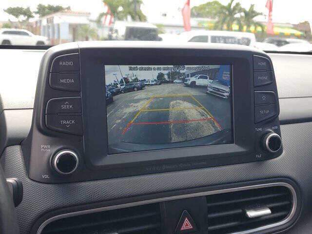 2021 Hyundai Kona SEL Plus