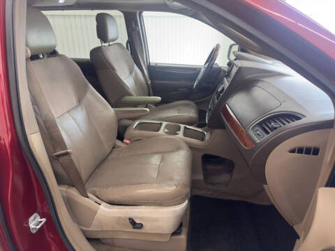 2012 Chrysler Town and Country Limited