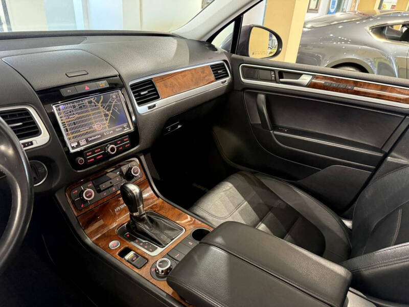 2012 Volkswagen Touareg