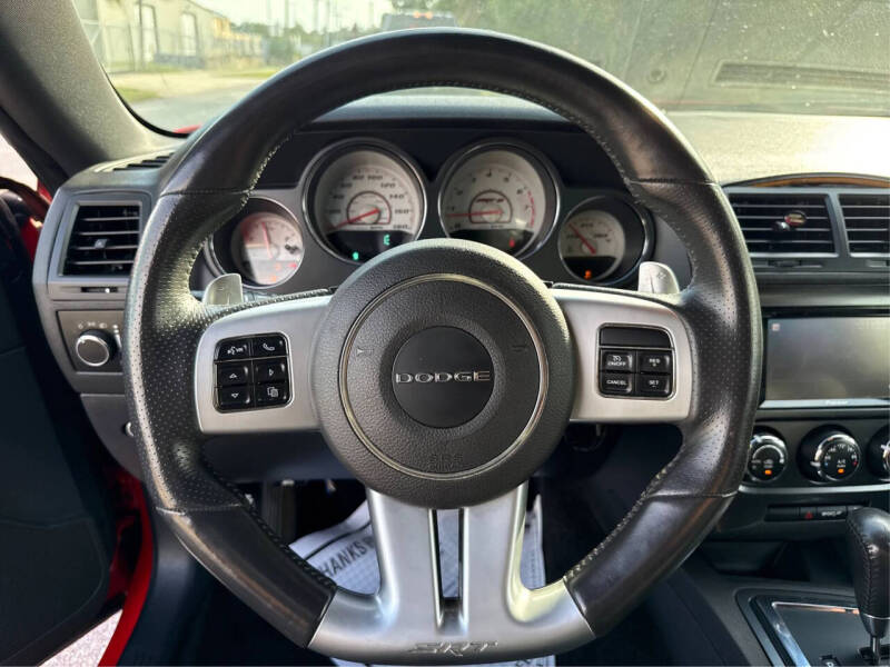 2014 Dodge Challenger SRT8 Core