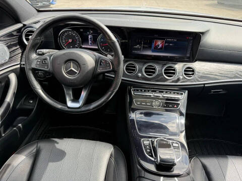 2017 Mercedes-Benz E-Class E 300 4MATIC