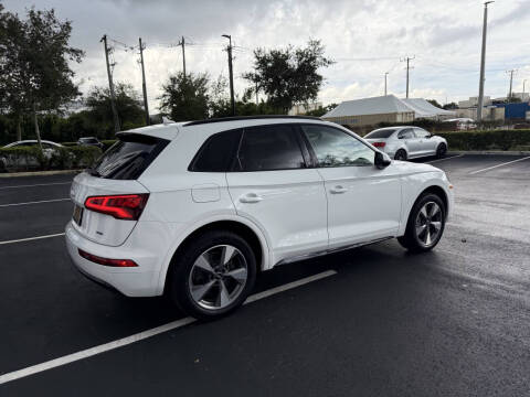 2020 Audi Q5 quattro Titanium Premium 45 TFSI