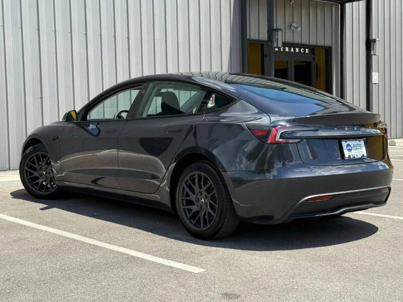 2025 Tesla Model 3 Long Range