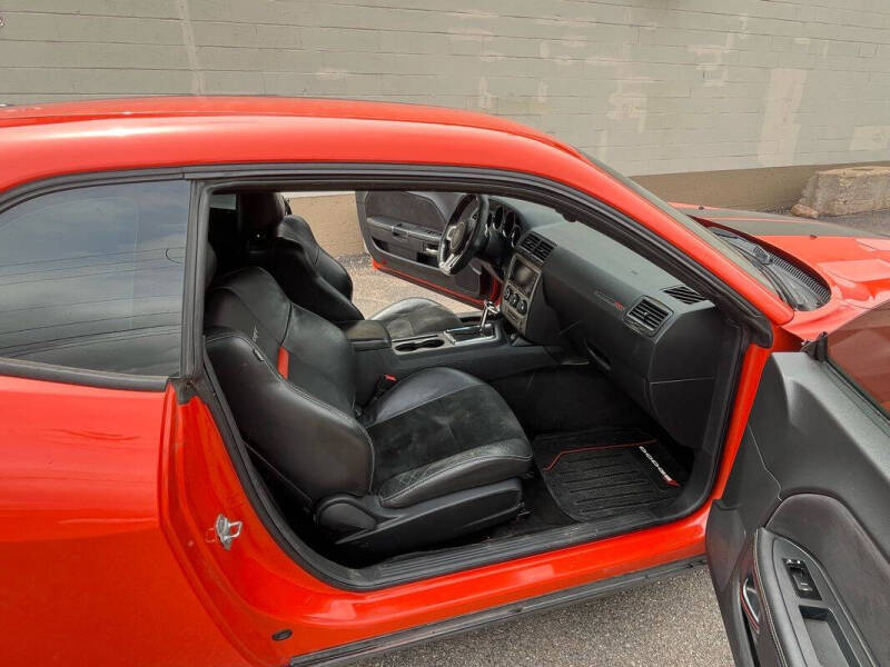 2013 Dodge Challenger SRT8 392