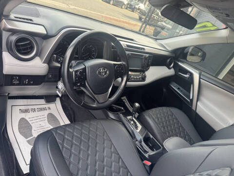 2017 Toyota RAV4 XLE