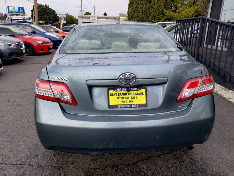 2010 Toyota Camry LE