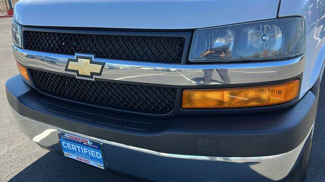 2023 Chevrolet Express 2500