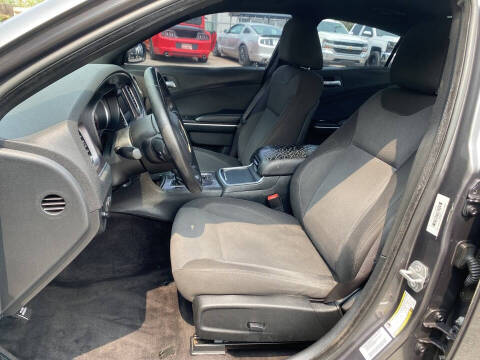 2017 Dodge Charger SE