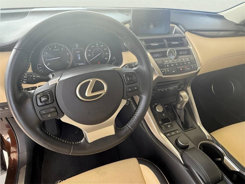 2016 Lexus NX 200t
