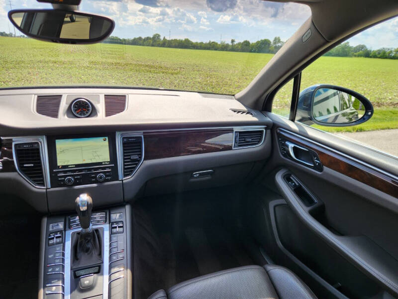2016 Porsche Macan S