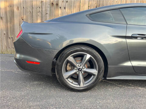 2015 Ford Mustang V6