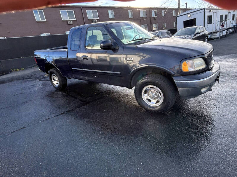 2001 Ford F-150 XLT