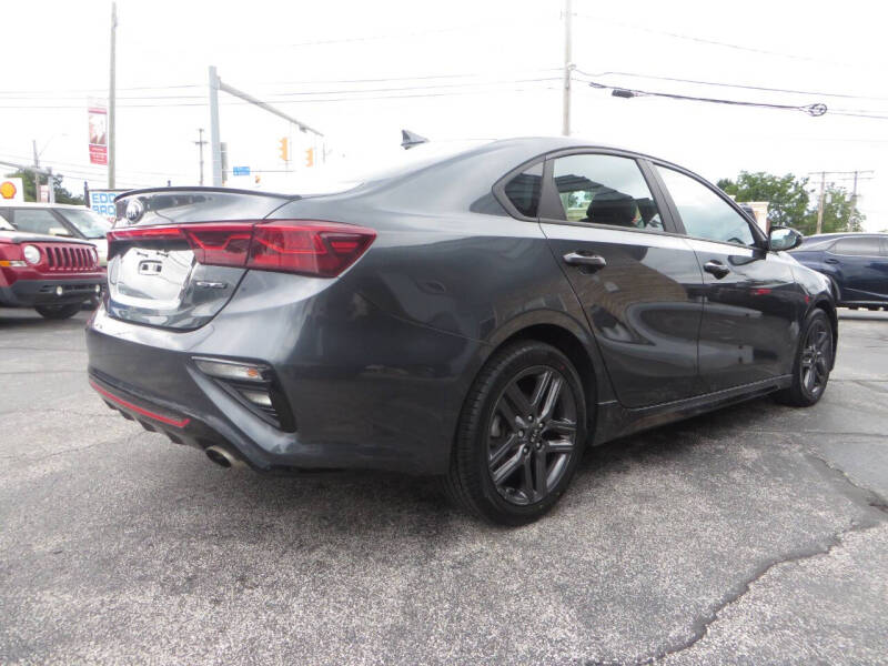 2021 Kia Forte GT Line