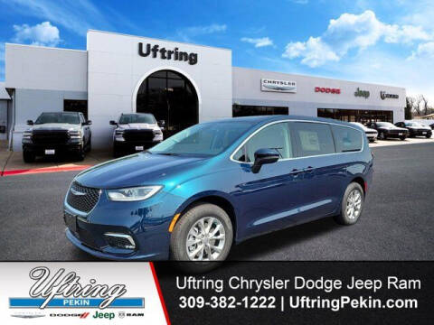 2023 Chrysler Pacifica for sale at Uftring Chrysler Dodge Jeep Ram in Pekin IL