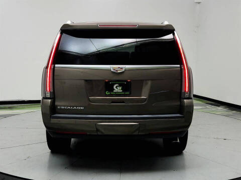2016 Cadillac Escalade Platinum