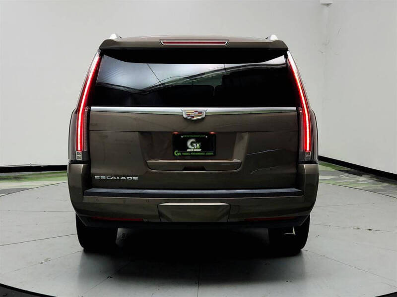 2016 Cadillac Escalade Platinum