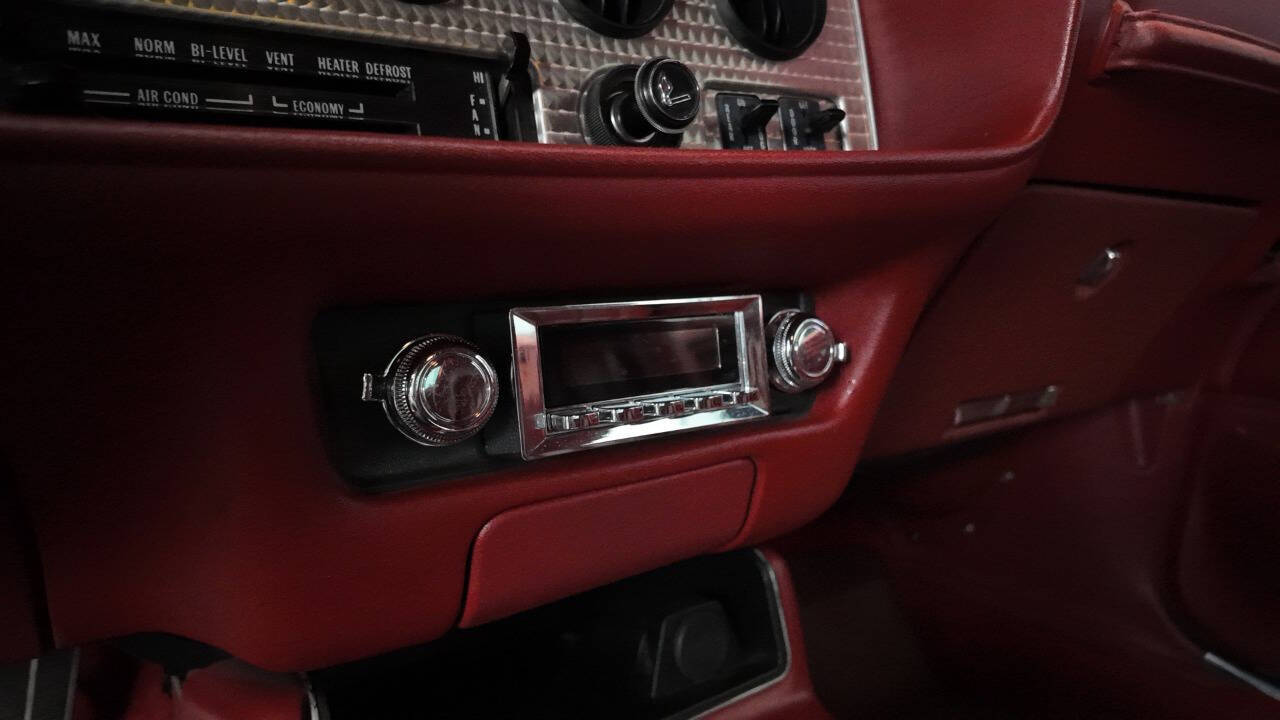 1977 Pontiac Trans Am 48