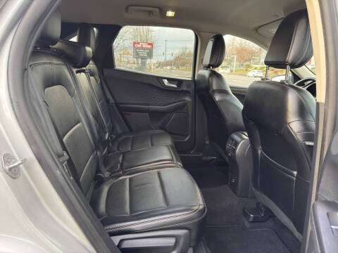 2020 Ford Escape Titanium