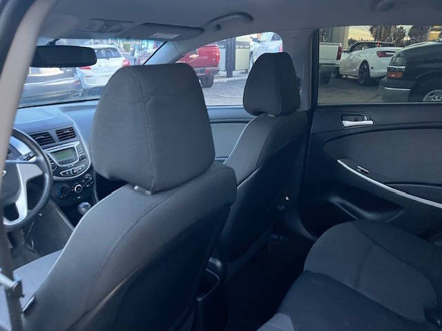 2013 Hyundai Accent GS