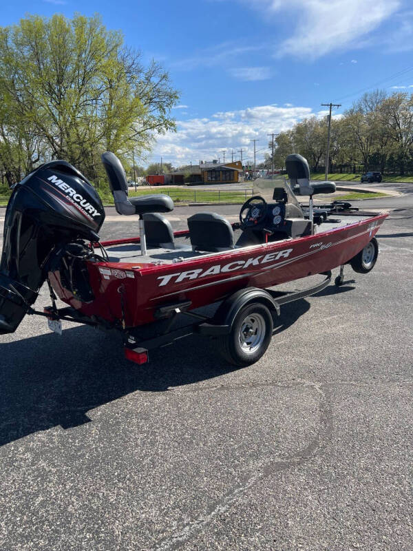 2019 Tracker PRO 160