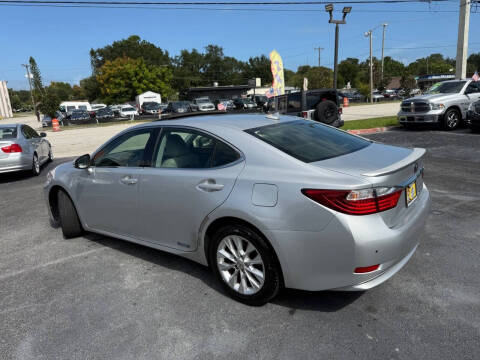 2013 Lexus ES 300h