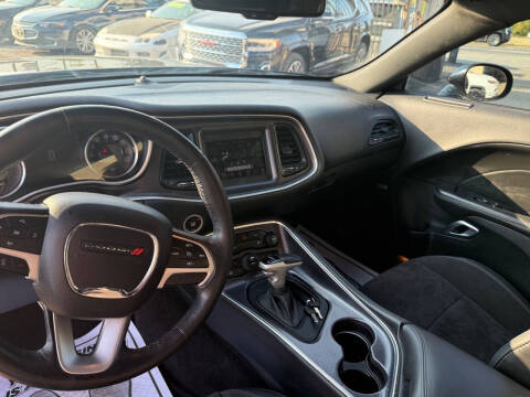 2016 Dodge Challenger R/T Plus