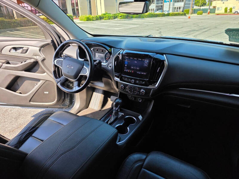 2021 Chevrolet Traverse RS