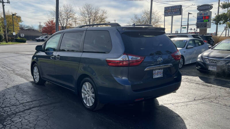 2017 Toyota Sienna Limited 7-Passenger