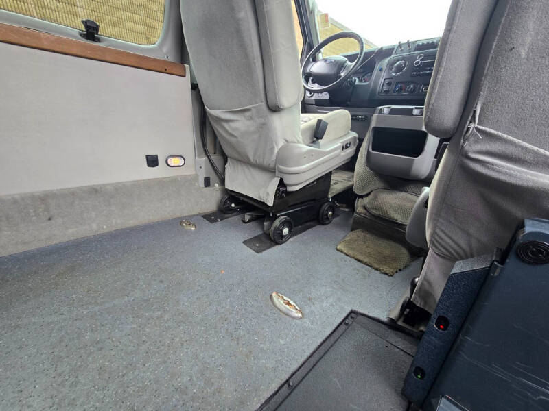 2011 Ford E-Series E-150