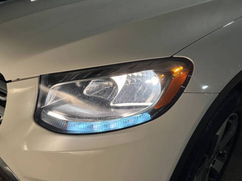 2019 Mercedes-Benz GLC GLC 300