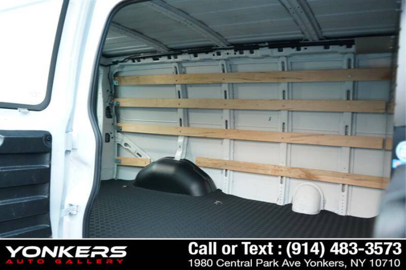 2024 Chevrolet Express 2500