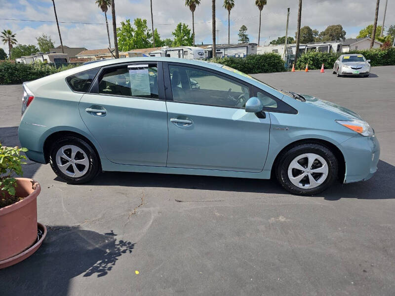 2013 Toyota Prius Two