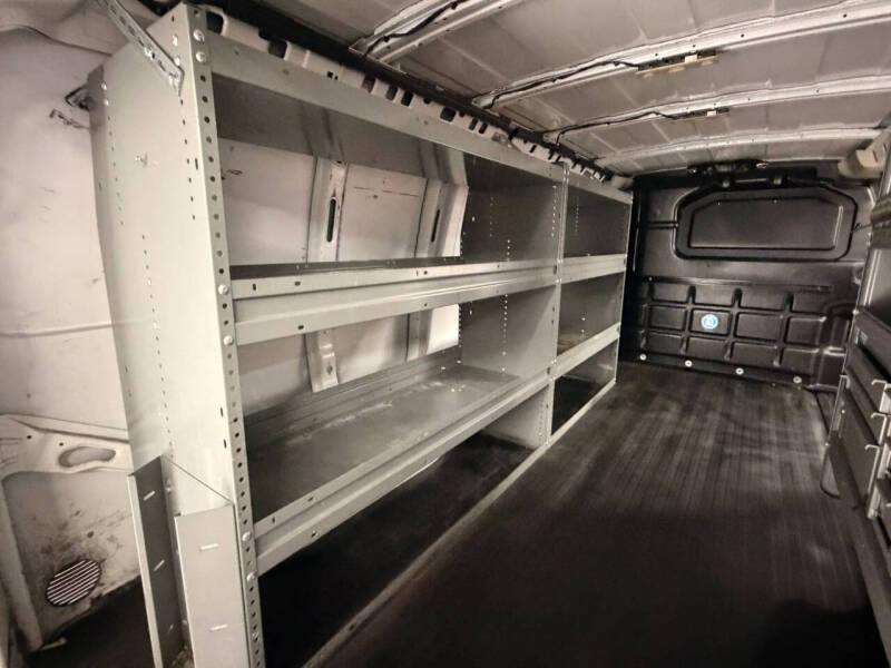 2021 Chevrolet Express 2500