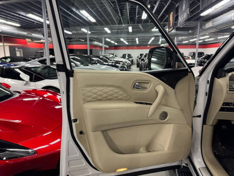 2023 Infiniti QX80 Sensory