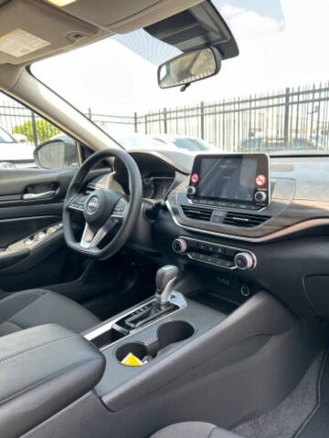 2025 Nissan Altima 2.5 SV