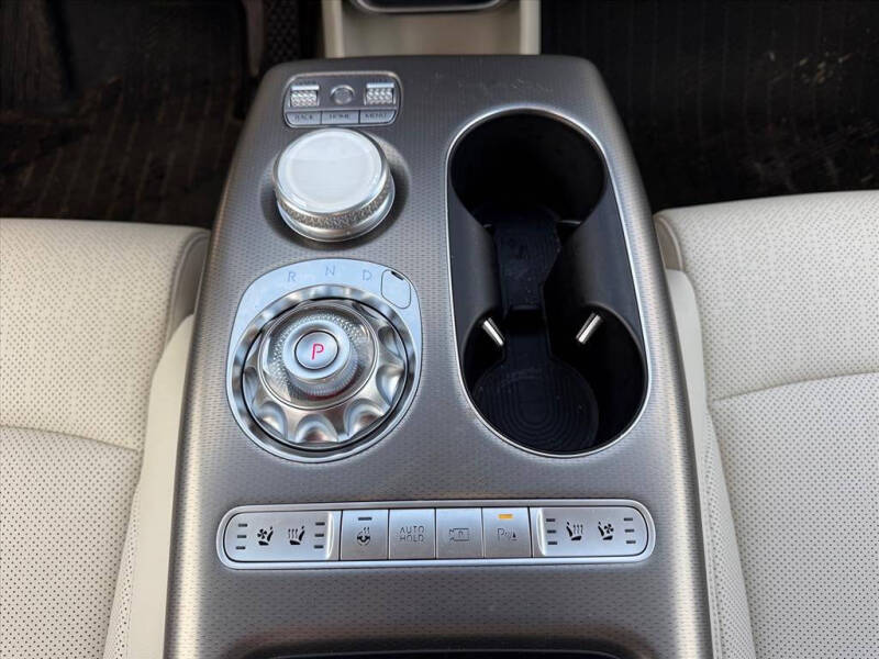 2024 Genesis GV60 Advanced