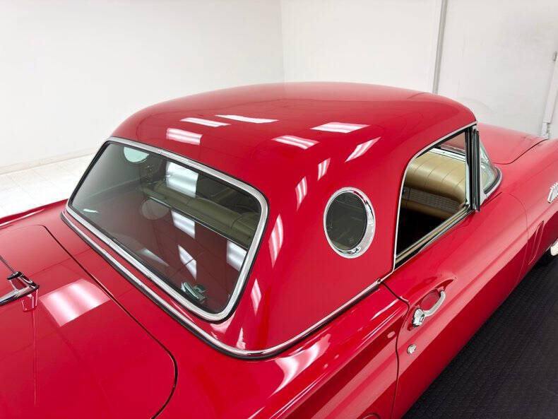 1957 Ford Thunderbird