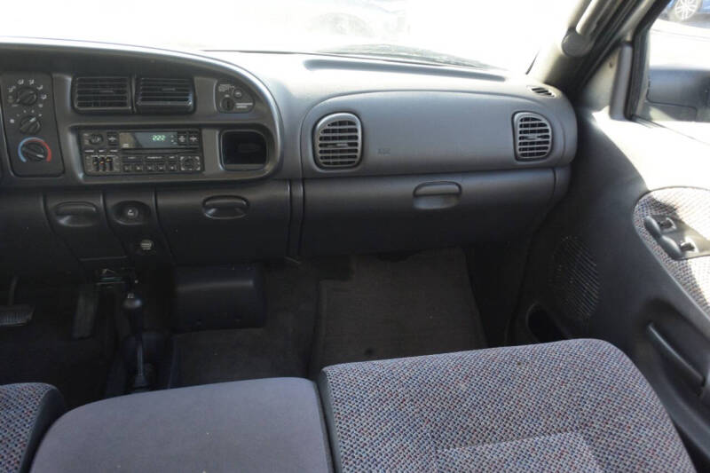 2002 Dodge Ram 2500 ST