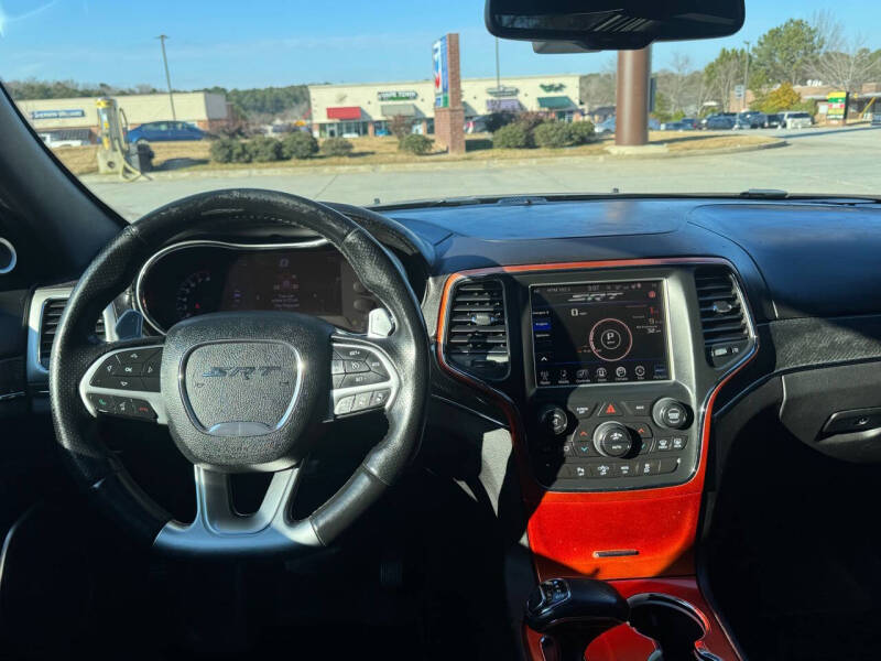 2014 Jeep Grand Cherokee SRT-8 photo 27