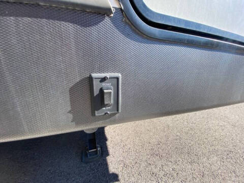 2020 Coleman Coleman Light 2515RL